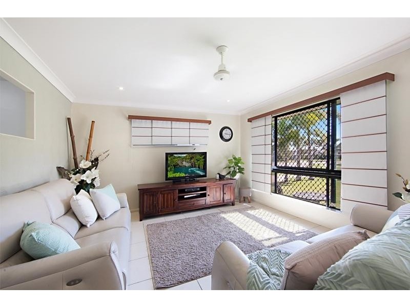 66 Minaret Way, Mount Louisa QLD 4814