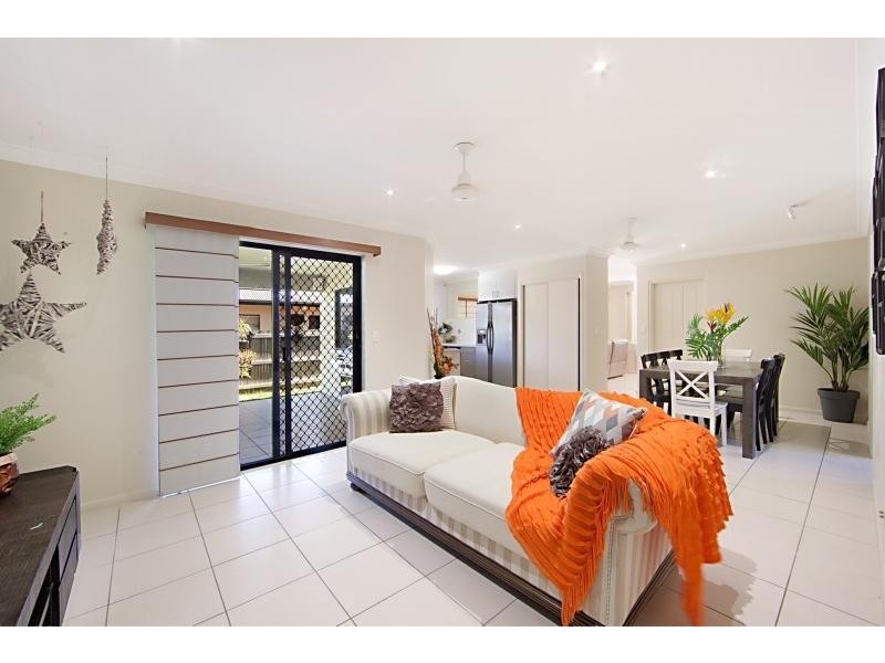 66 Minaret Way, Mount Louisa QLD 4814