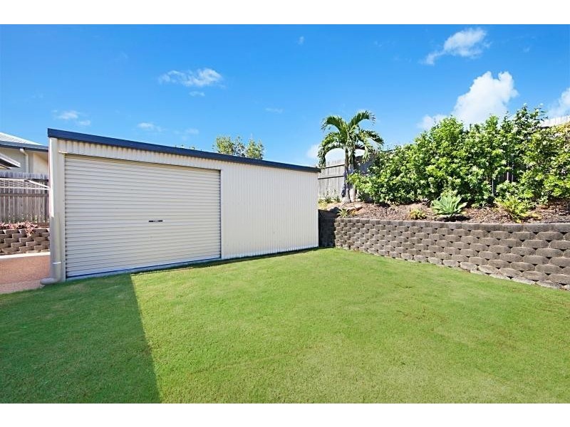 66 Minaret Way, Mount Louisa QLD 4814