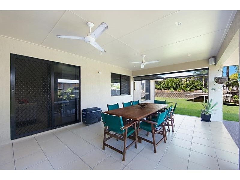 66 Minaret Way, Mount Louisa QLD 4814