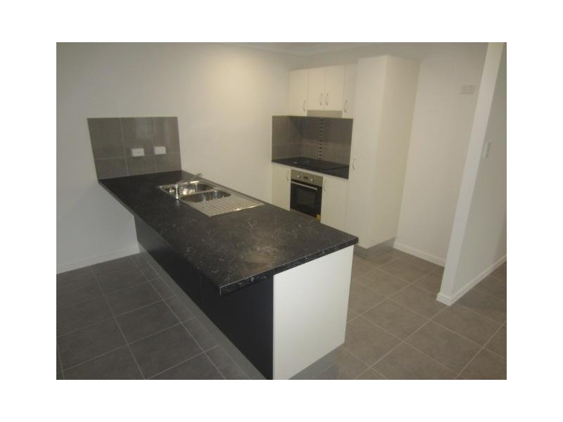 1/22 Hollanders Crescent, Kelso QLD 4815