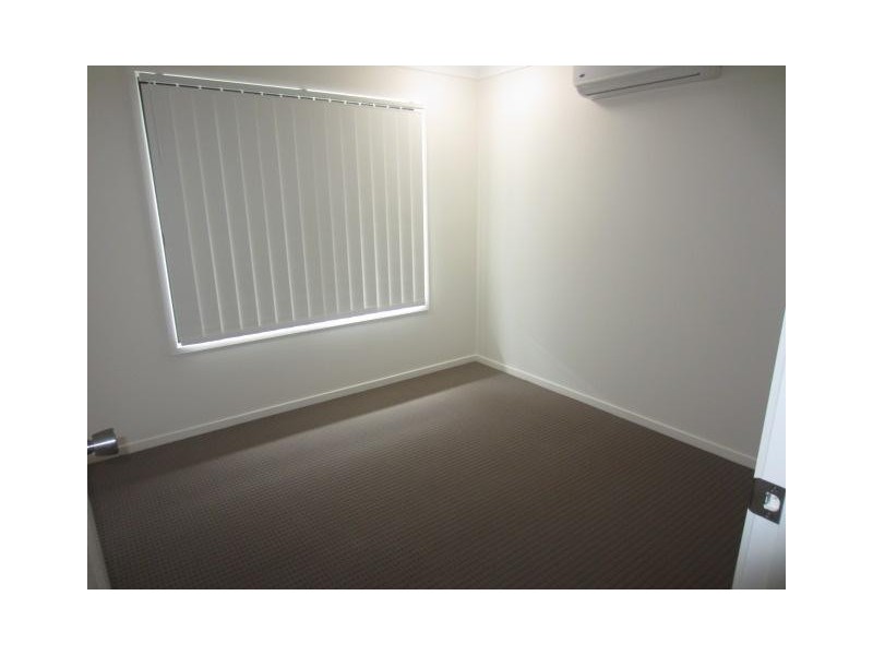 1/22 Hollanders Crescent, Kelso QLD 4815