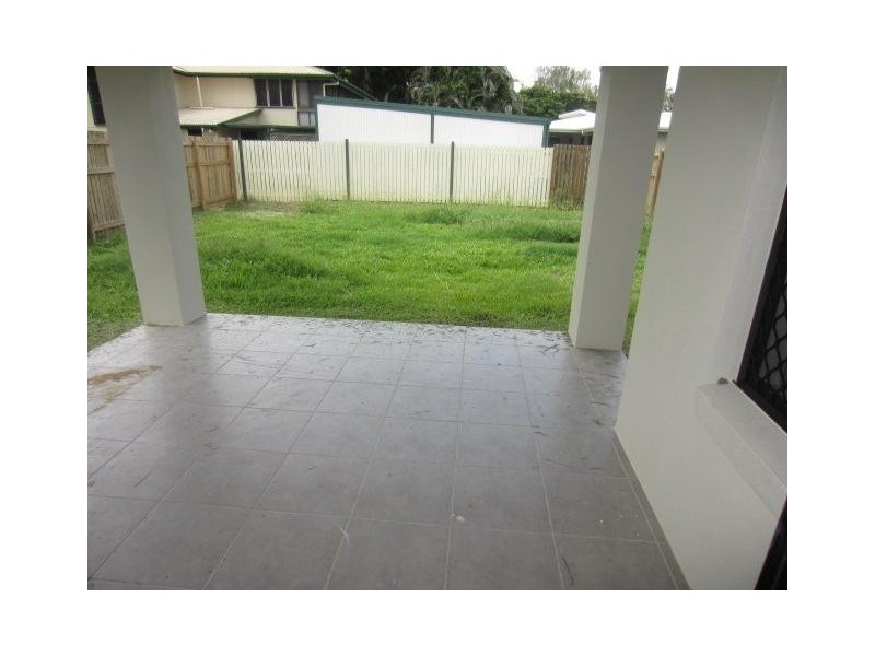 1/22 Hollanders Crescent, Kelso QLD 4815