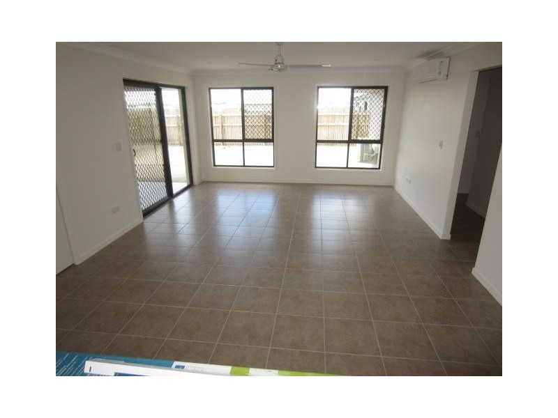 26 Speargrass Parade, Mount Low QLD 4818