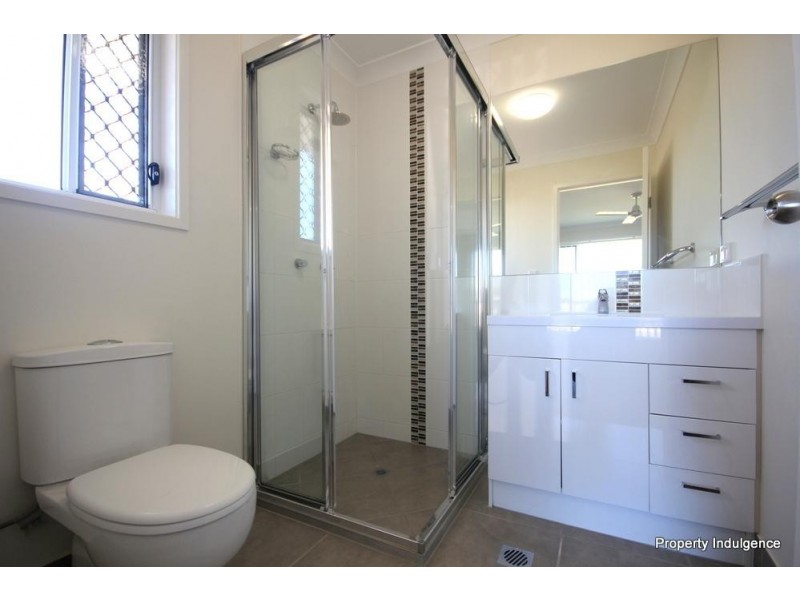 13 Speargrass Parade, Mount Low QLD 4818