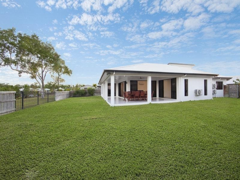 8 Pongamia Parade, Mount Low QLD 4818