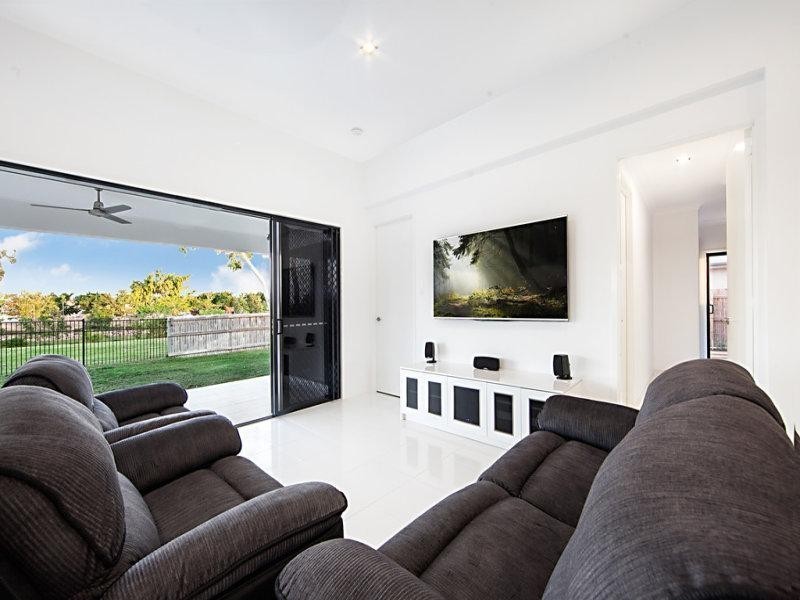 8 Pongamia Parade, Mount Low QLD 4818