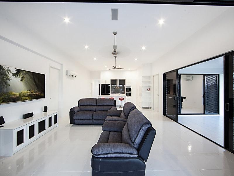 8 Pongamia Parade, Mount Low QLD 4818