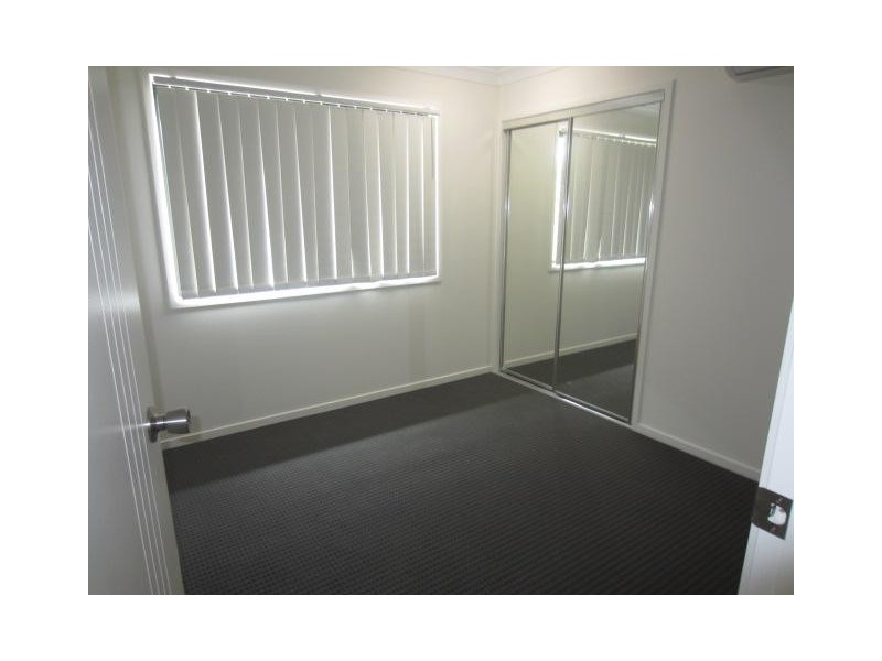 1/20A Hollanders Crescent, Kelso QLD 4815