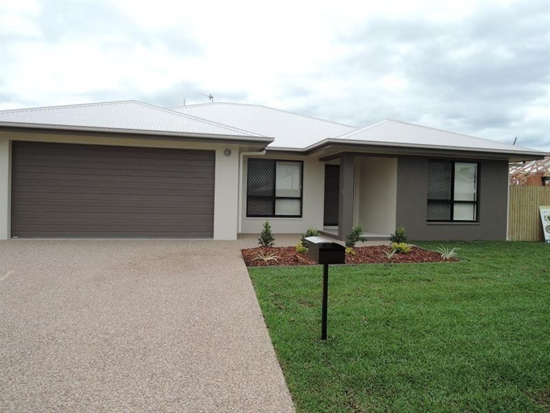 12 Smugglers Cove, Mount Low QLD 4818