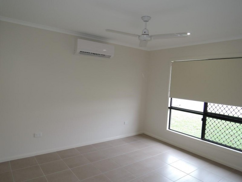 12 Smugglers Cove, Mount Low QLD 4818