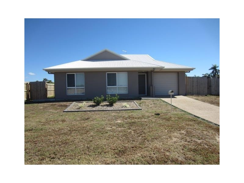 7 Beach Court, Balgal Beach QLD 4816