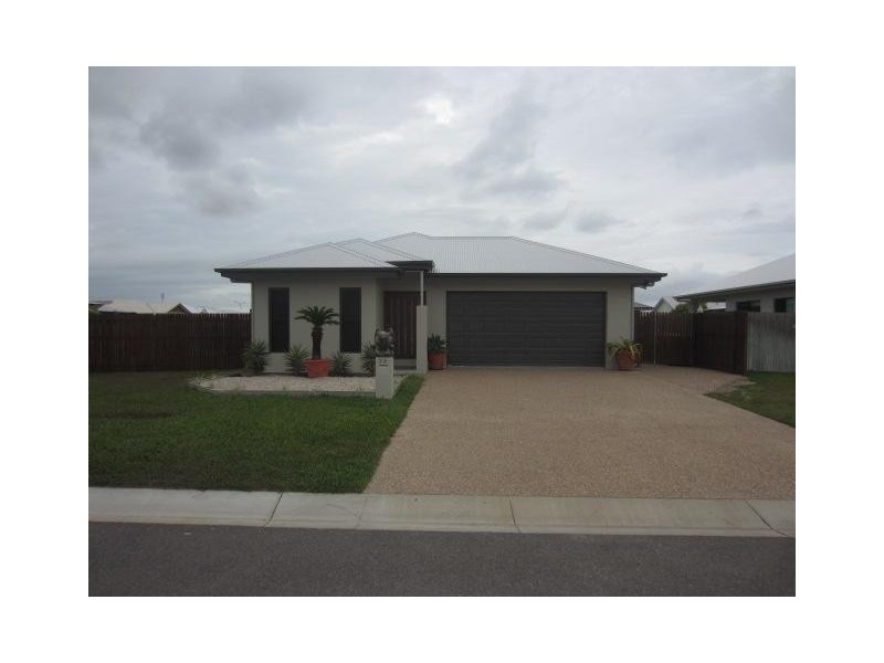 25 Dahlia Street, Burdell QLD 4818