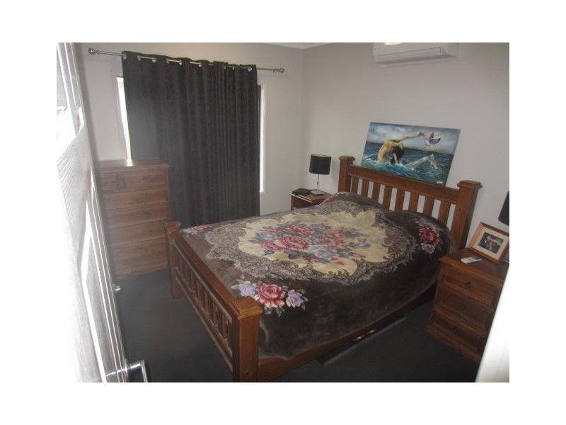 25 Dahlia Street, Burdell QLD 4818