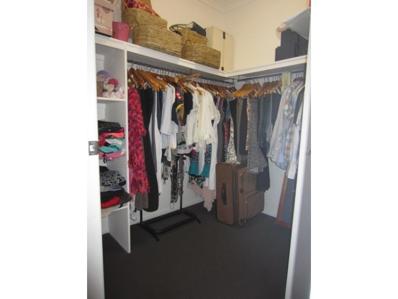 2 Cowrie Court, Bushland Beach QLD 4818