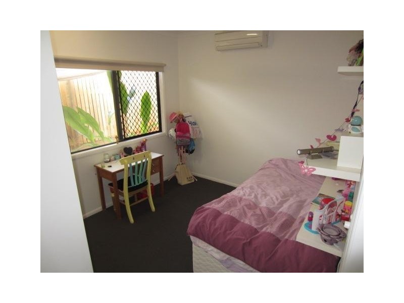 2 Cowrie Court, Bushland Beach QLD 4818