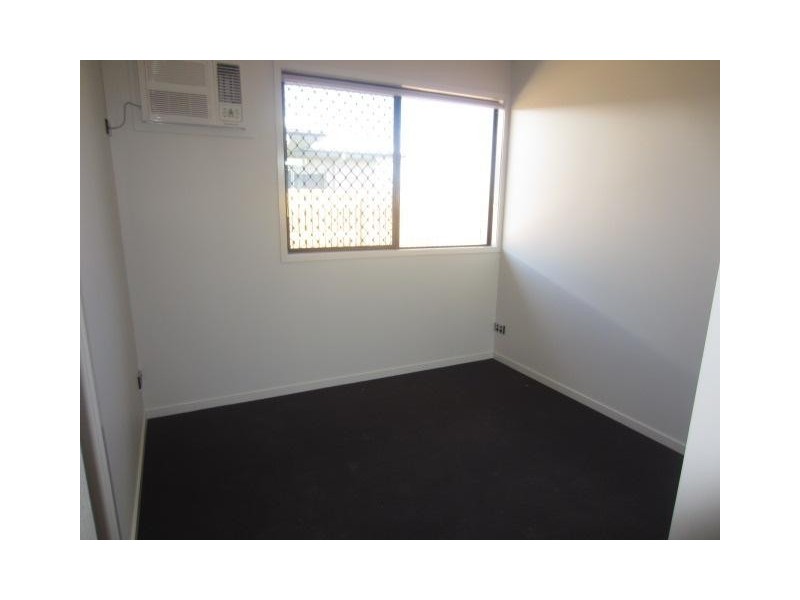 2/13 Mayflower Street, Burdell QLD 4818