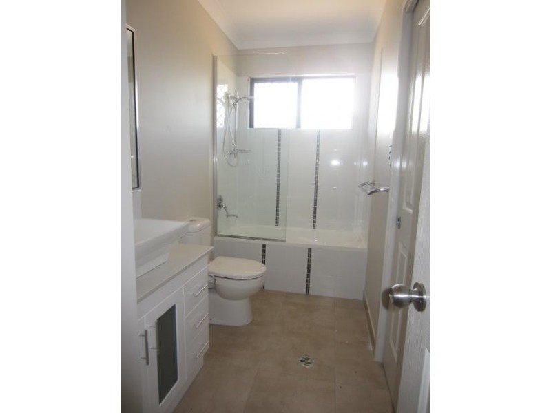 2/13 Mayflower Street, Burdell QLD 4818