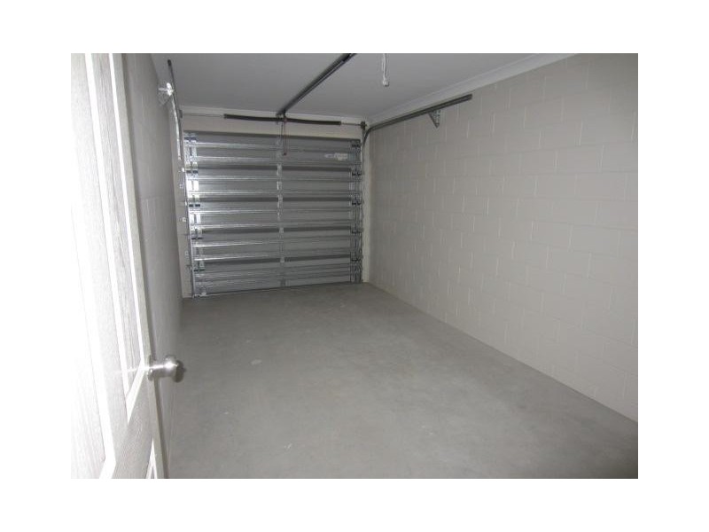 2/13 Mayflower Street, Burdell QLD 4818