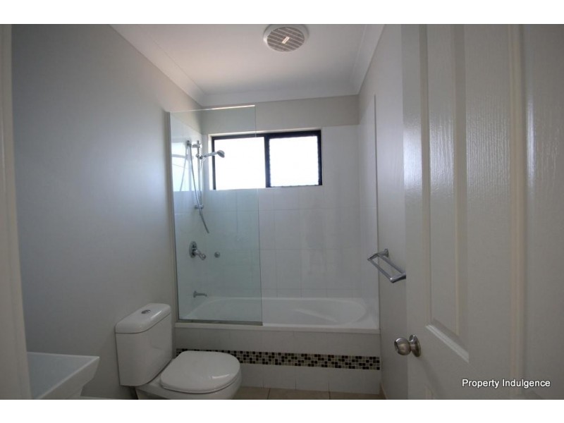 1/36  Savannah Chase, Burdell QLD 4818