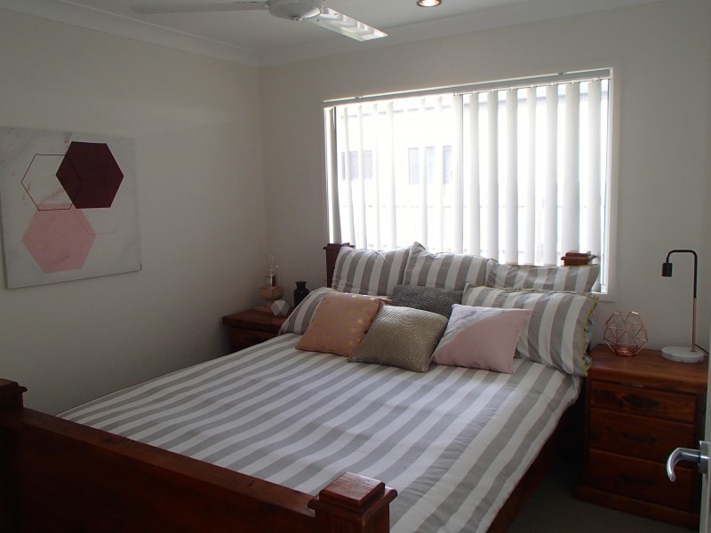 55 Beach Oak Drive, Mount Low QLD 4818