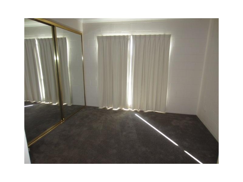 19 St Ives Street, Mount Louisa QLD 4814