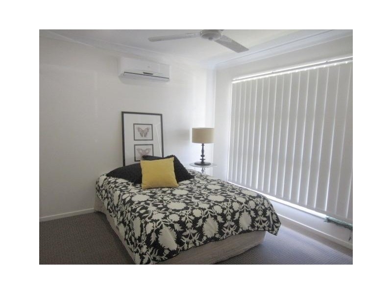 2 Speargrass Parade, Mount Low QLD 4818