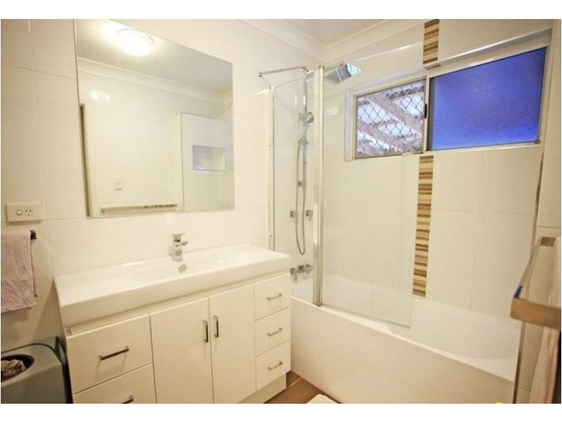 53 Griffey Street, Burdell QLD 4818