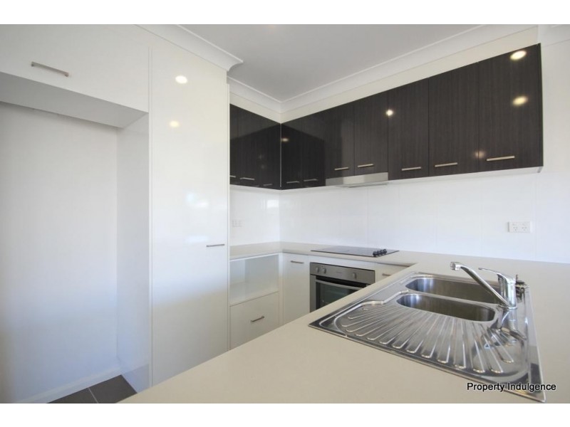 2/50 Boult Court, Burdell QLD 4818