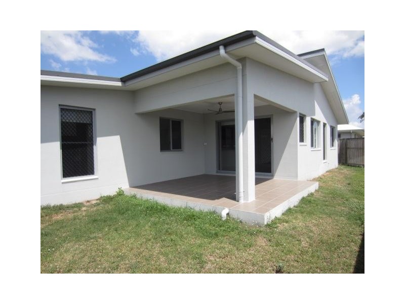 2/50 Boult Court, Burdell QLD 4818