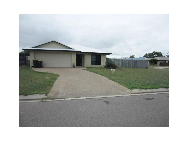 27 Kinnardy Street, Burdell QLD 4818