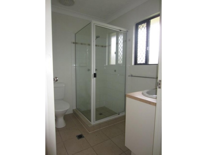 27 Kinnardy Street, Burdell QLD 4818