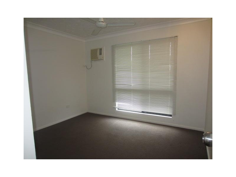 27 Kinnardy Street, Burdell QLD 4818