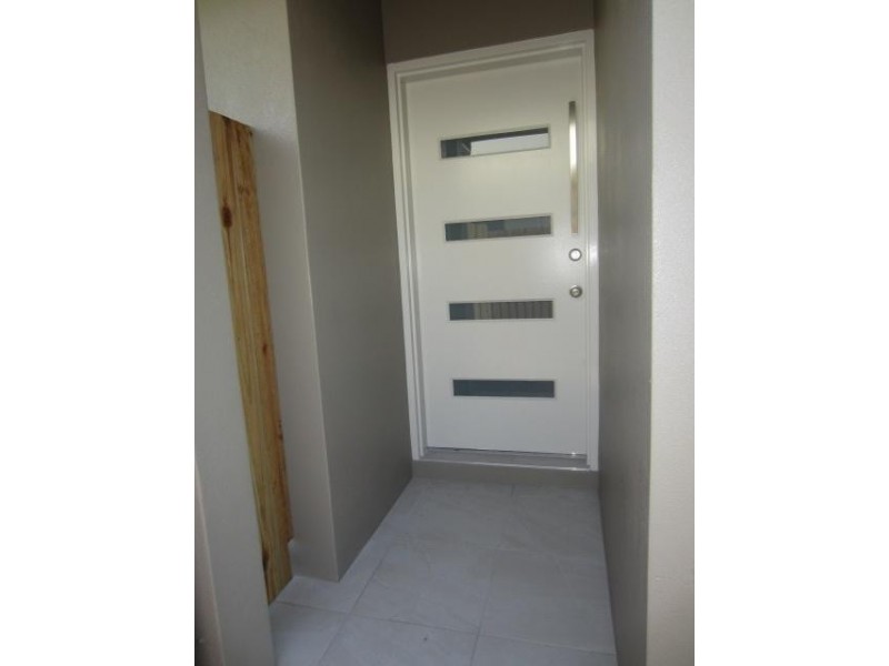 2/3 Friday Avenue, Burdell QLD 4818