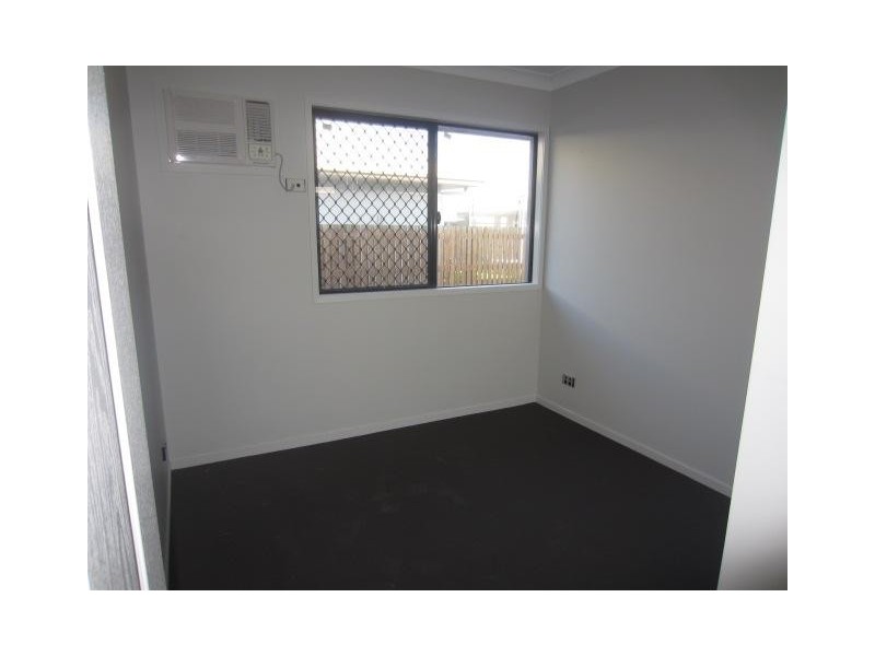 1/7 Friday Avenue, Burdell QLD 4818