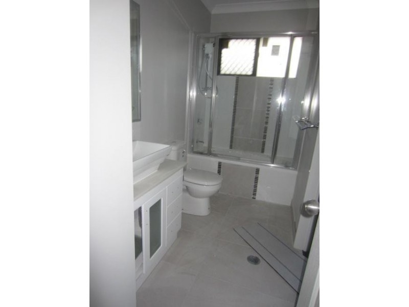 1/7 Friday Avenue, Burdell QLD 4818