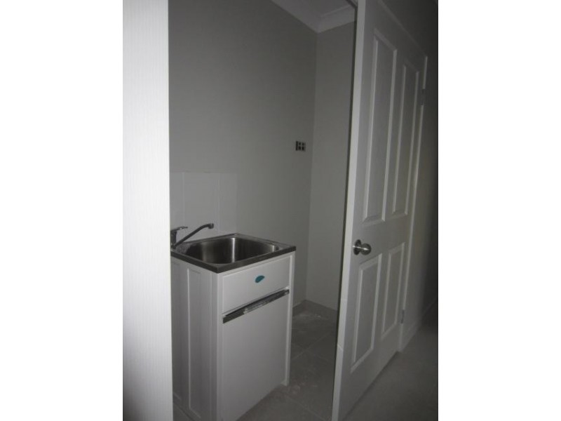 1/7 Friday Avenue, Burdell QLD 4818