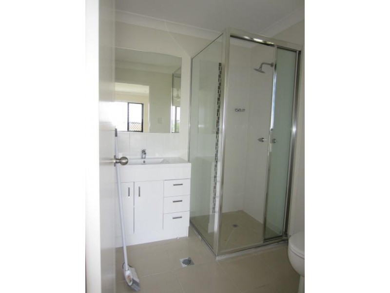 18 Speargrass Parade, Mount Low QLD 4818