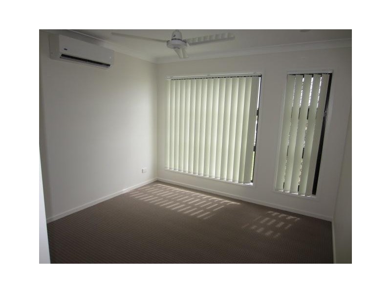 18 Speargrass Parade, Mount Low QLD 4818