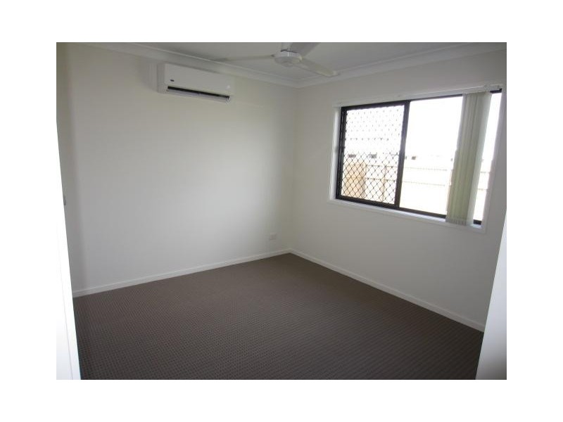 18 Speargrass Parade, Mount Low QLD 4818