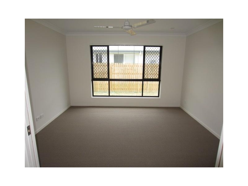 18 Speargrass Parade, Mount Low QLD 4818