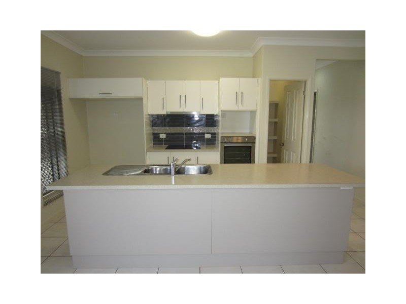 5 Yamacutta Court, Burdell QLD 4818