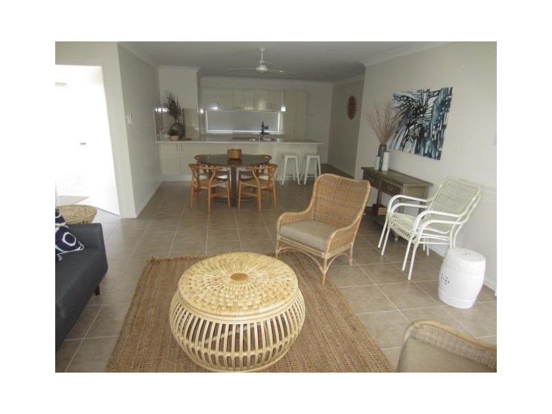 49 Orangeberry Circuit, Mount Low QLD 4818