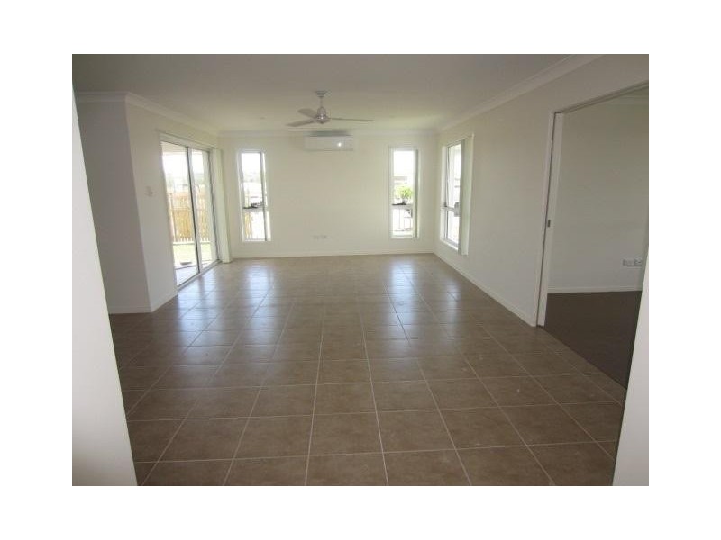 23 Smugglers Cove, Mount Low QLD 4818