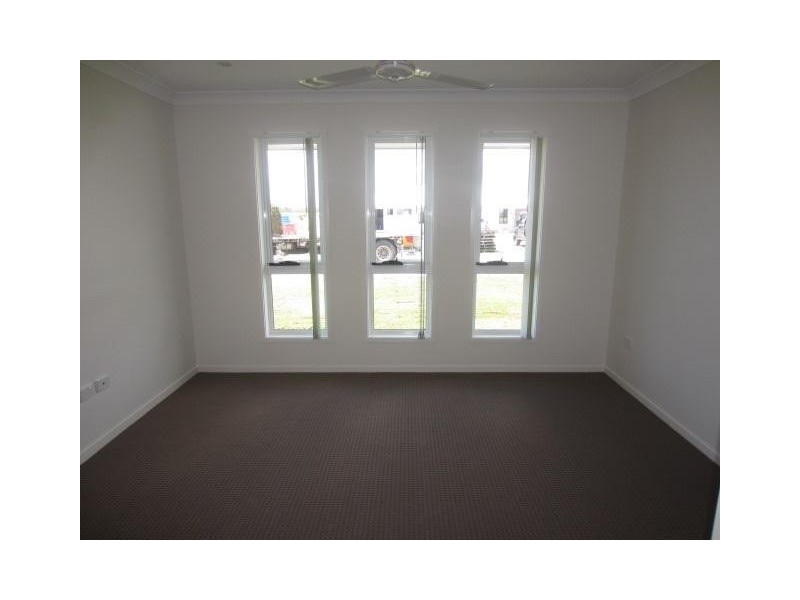 23 Smugglers Cove, Mount Low QLD 4818