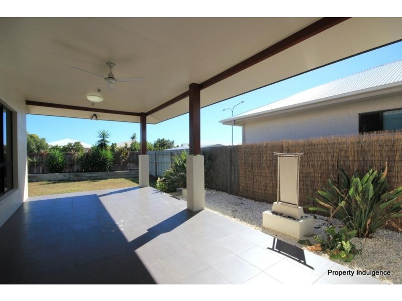 24  Ningaloo Crescent, Burdell QLD 4818