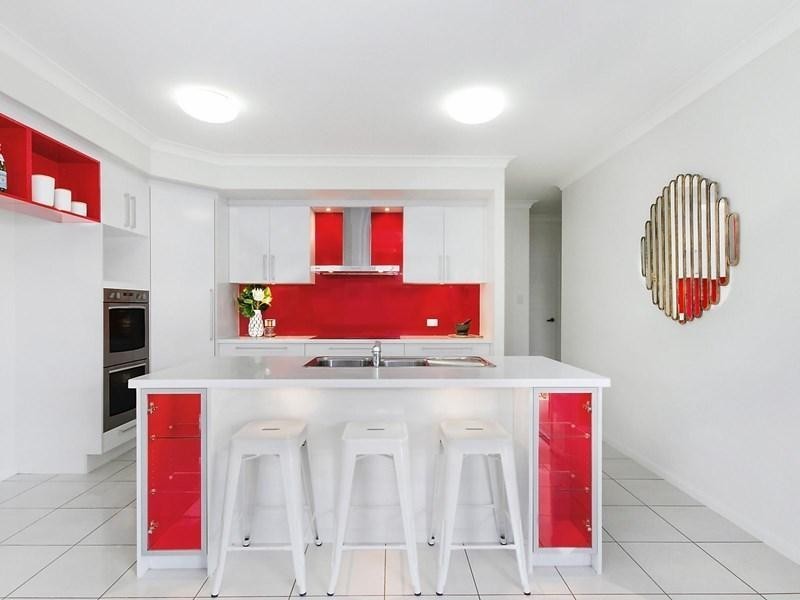 24  Ningaloo Crescent, Burdell QLD 4818