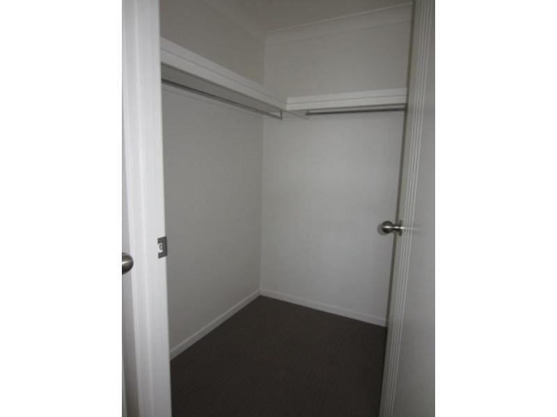 26 Orangeberry Circuit, Mount Low QLD 4818