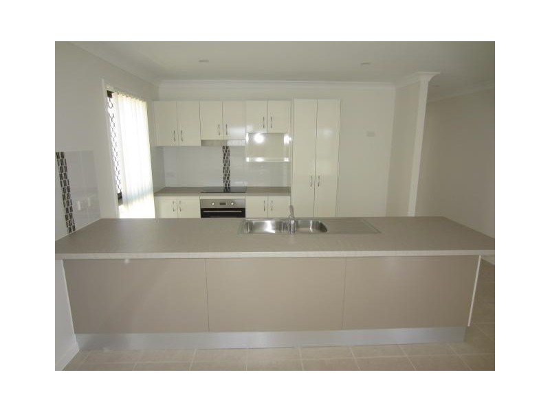 26 Orangeberry Circuit, Mount Low QLD 4818