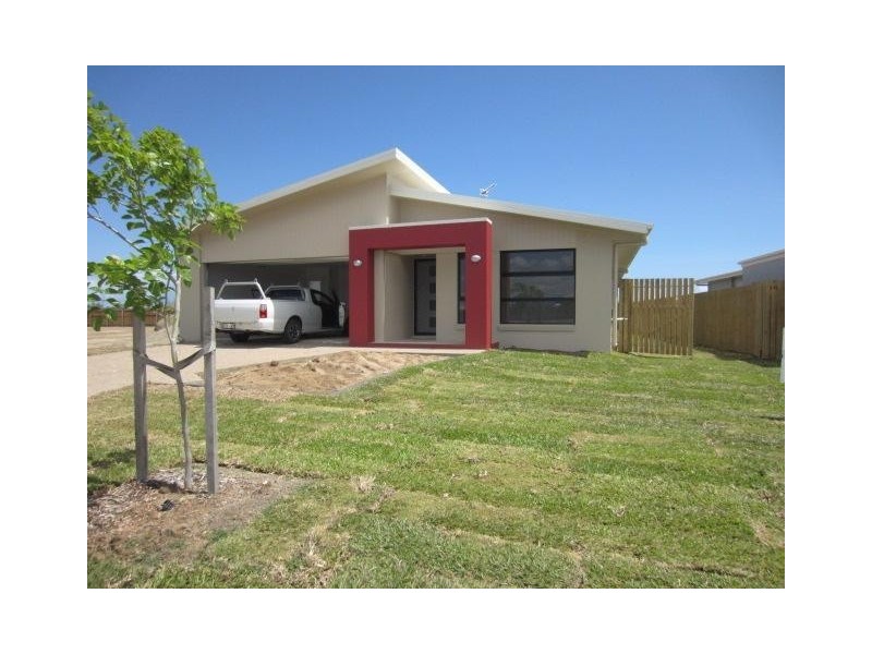 25 Orangeberry Circuit, Mount Low QLD 4818